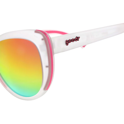 Bereit für den Regenbogen-Laufsteg