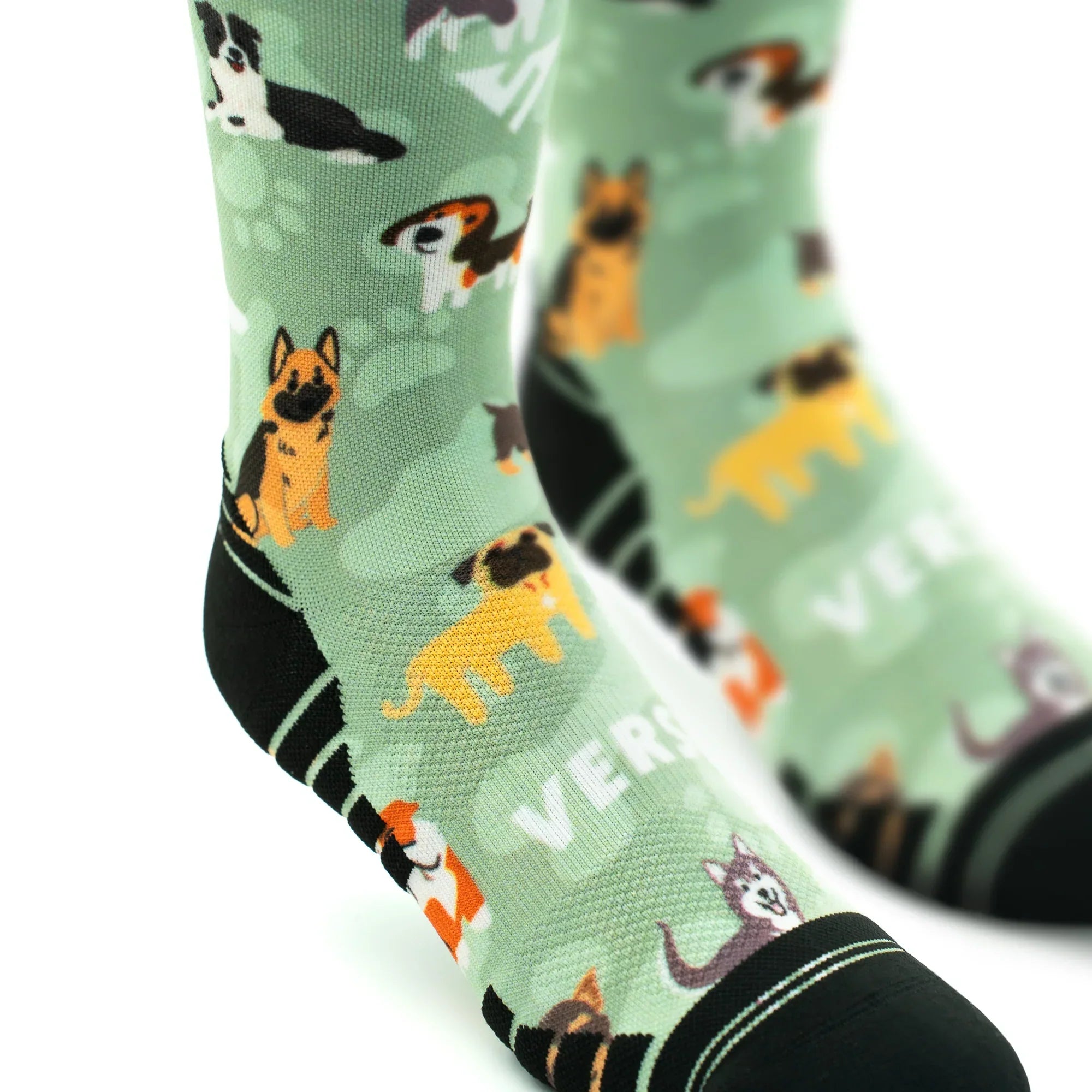 VERSUS Dogs 2.0 Active Crew Socks