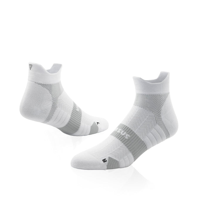 VERSUS Cloud White Running Ankle Socks