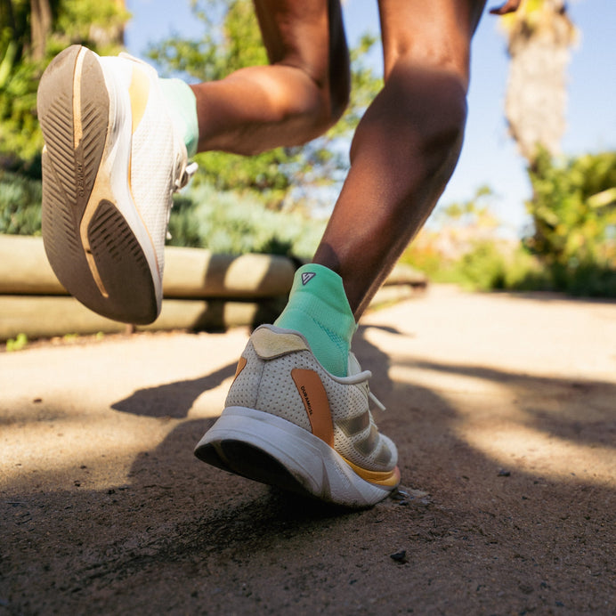 VERSUS Mint Leaf Running Ankle Socks