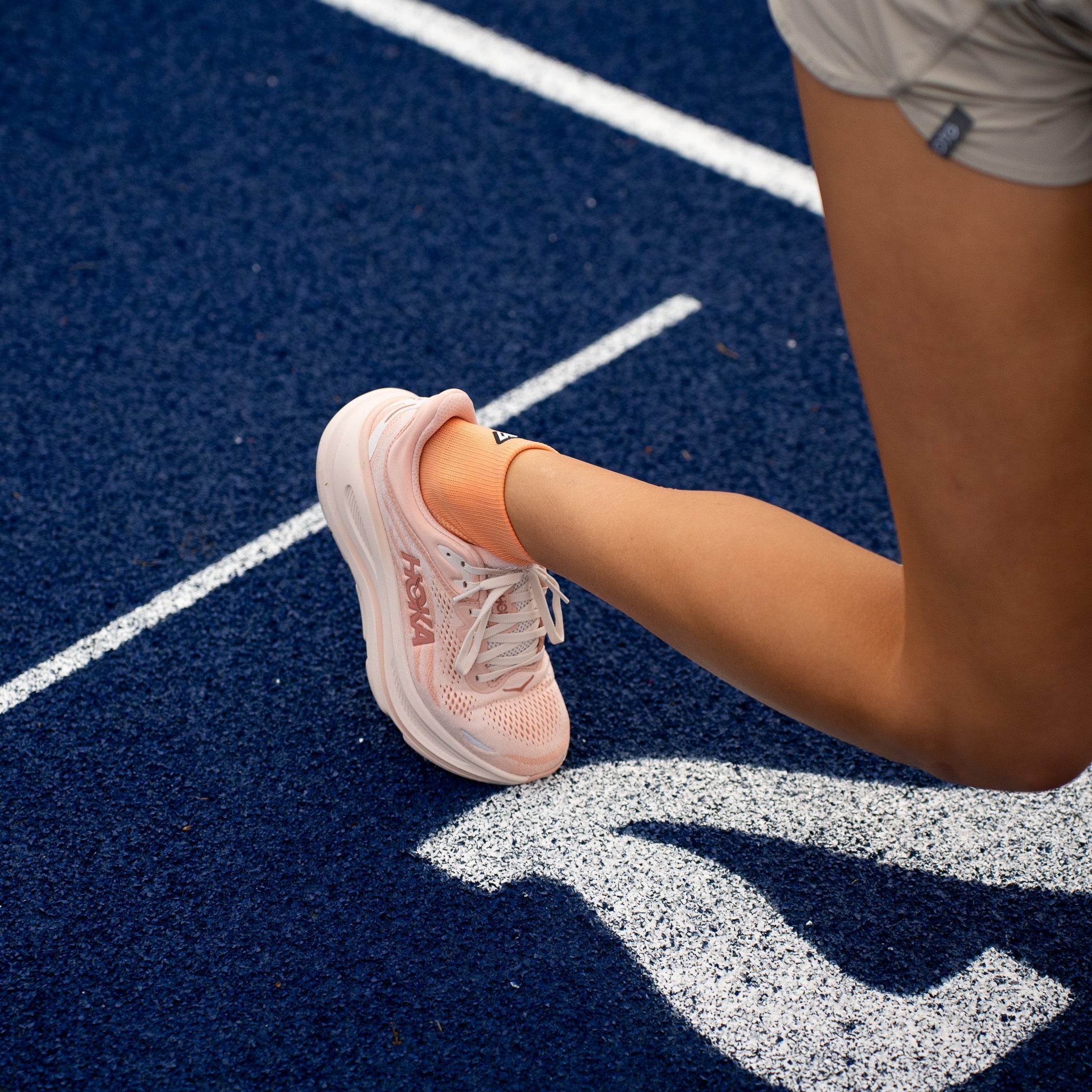 VERSUS Peachy Running Quarter Socks