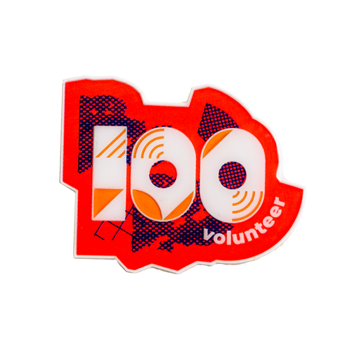 junior parkrun Volunteer Milestone 100 Pin Badge
